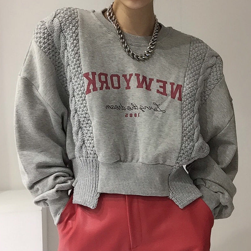 Ladies Wear A Stylish Long-sleeved Sweater